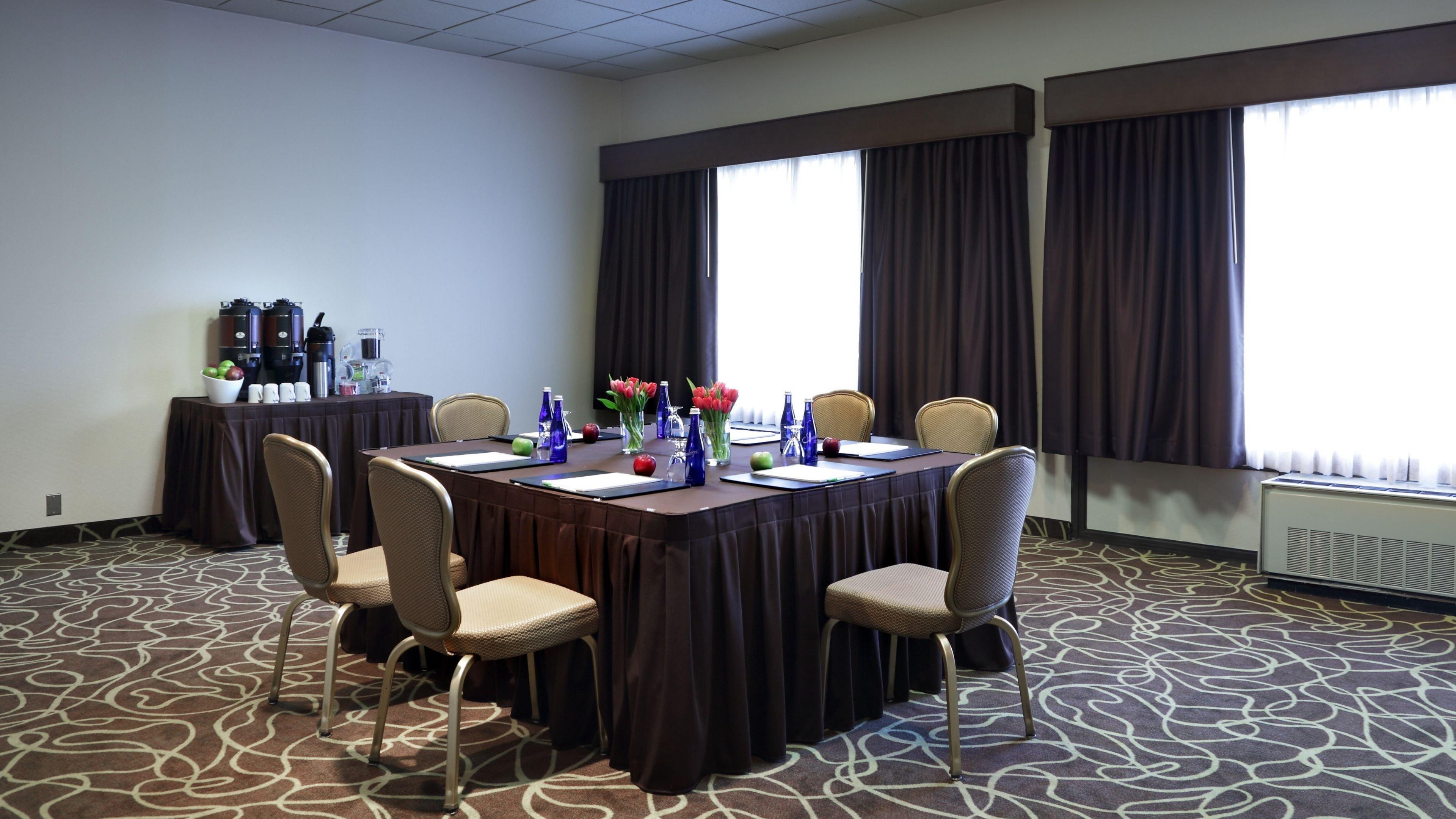 Holiday Inn Boston - Cambridge Area By Ihg Somerville Dış mekan fotoğraf